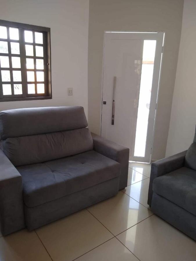 הוילה Olímpia Bela Casa Com Churrasqueira E Estacionamento מראה חיצוני תמונה