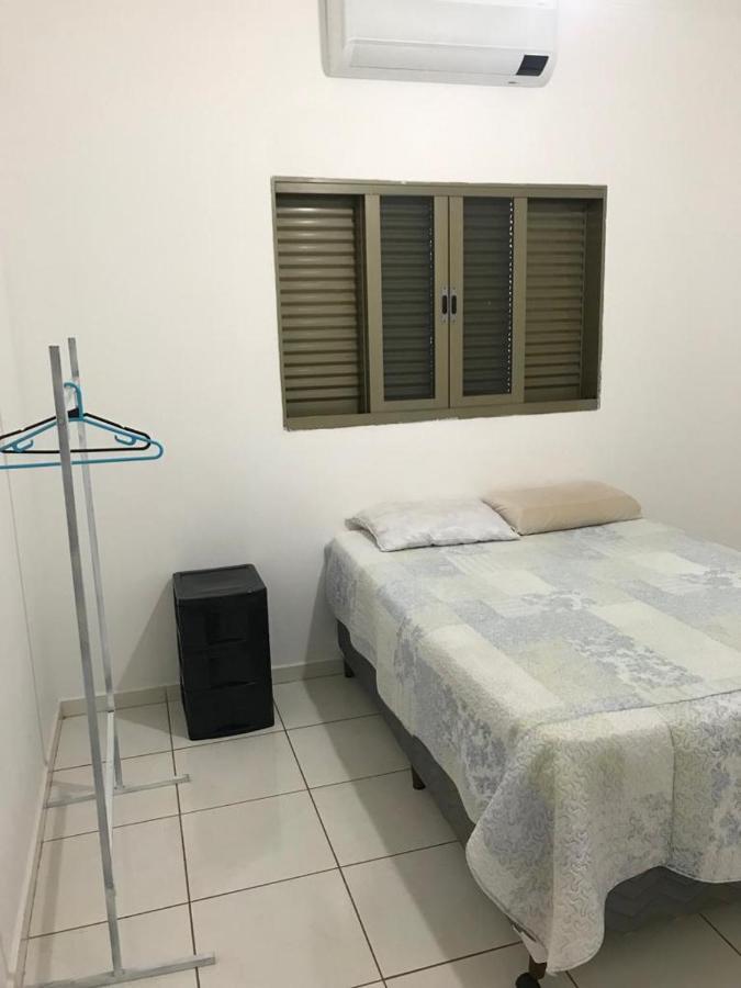 הוילה Olímpia Bela Casa Com Churrasqueira E Estacionamento מראה חיצוני תמונה